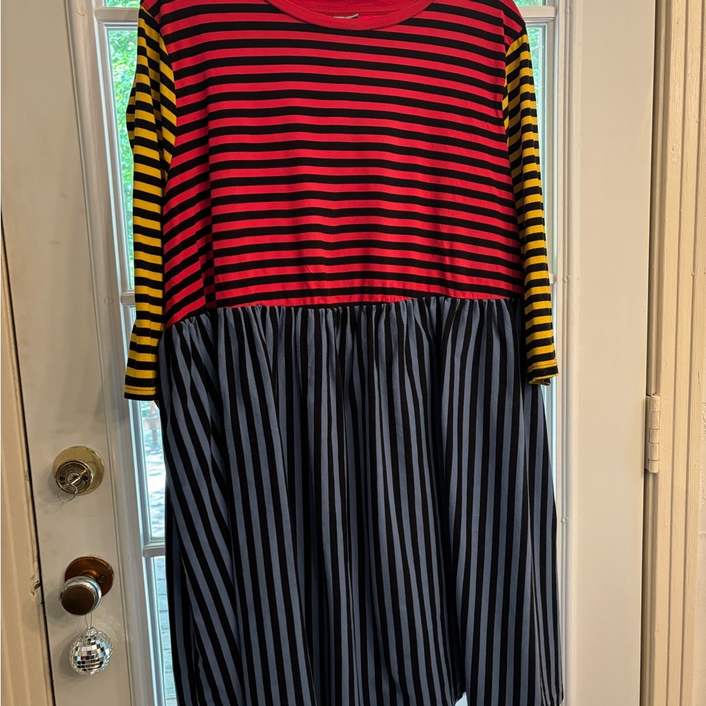 ASOS Red and Black Raglan Sleeve Casual Dress EUC